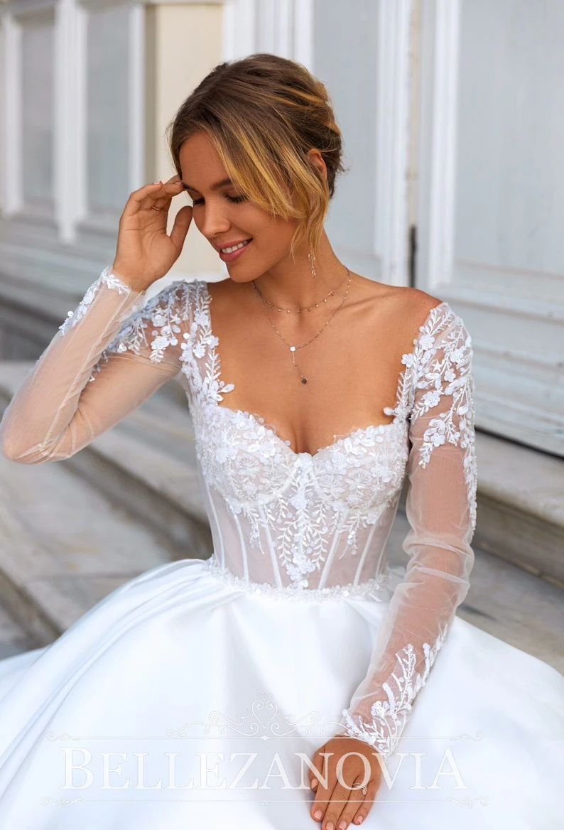 chinese dress ladies Modest Lace Long Sleeve Balll Gown Wedding Dresses V-neck Corset Back –  Viniodress